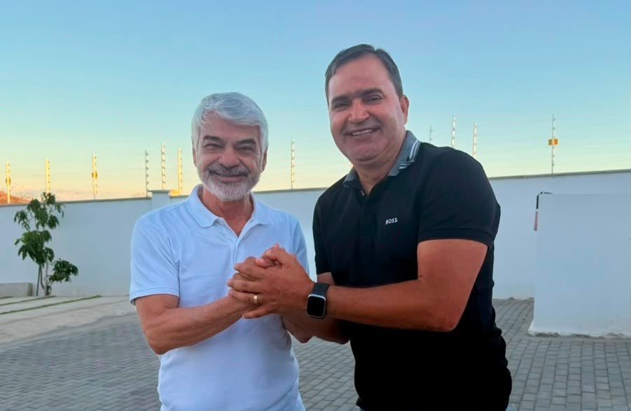 Humberto recebe apoio dos prefeitos de Brejinho e Santa Cruz da Baixa Verde e reforça alianças no Sertão do Pajeú
