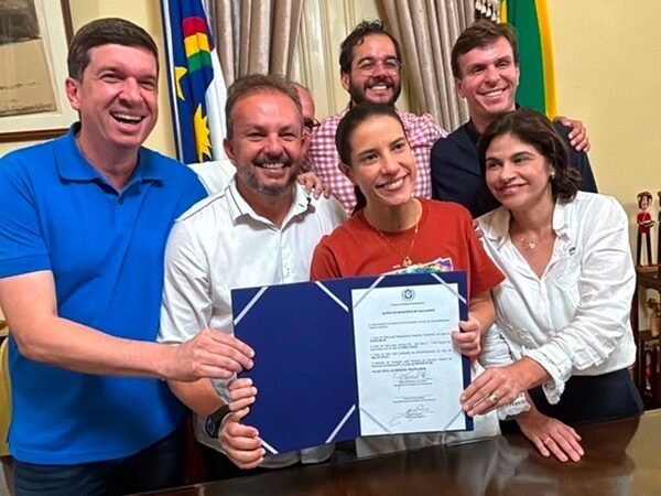 Fabinho e governadora anunciam novos investimentos em Salgueiro, com reforma do Mercado Público, dessalinizadores, pontos de iluminação em LED e areninha