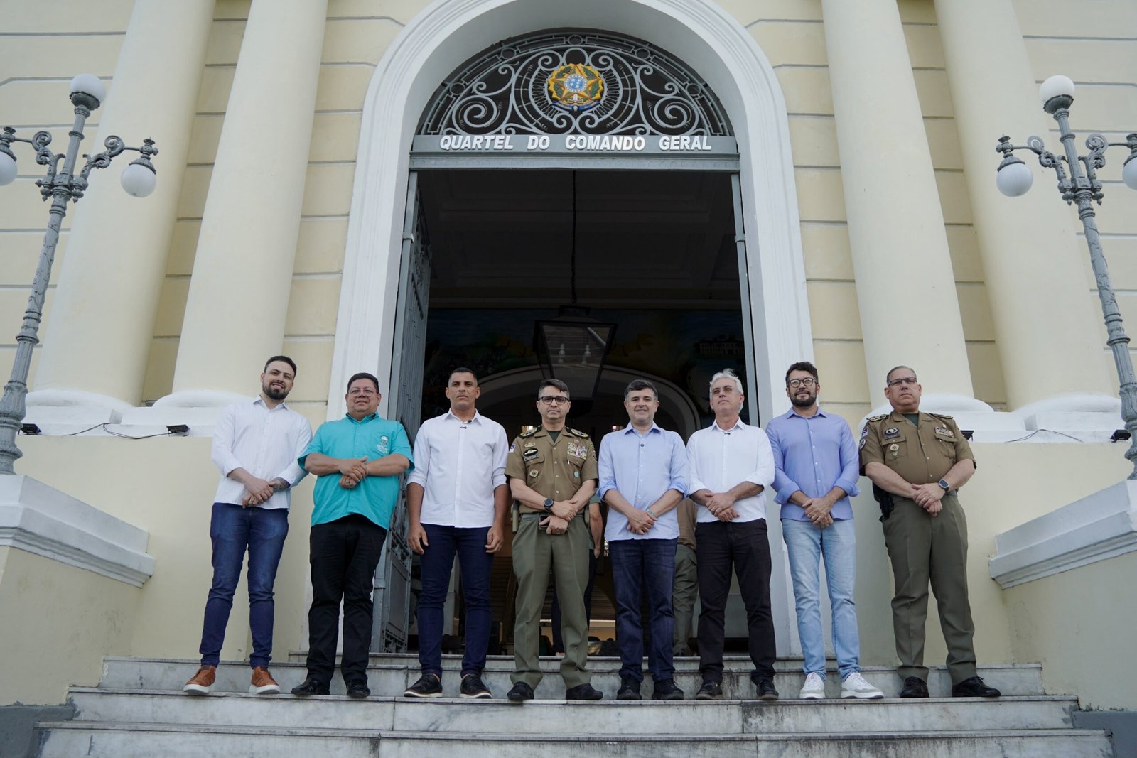 Eduardo da Fonte se reúne com o comandante-geral da PM, Coronel Torres, e leva demandas do Sindicato dos Rodoviários para reforçar a segurança no transporte público de Pernambuco