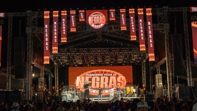 Festa de Negras chega ao fim nesta sexta com shows de Léo Magalhães e Wallas Arrais em Itaíba