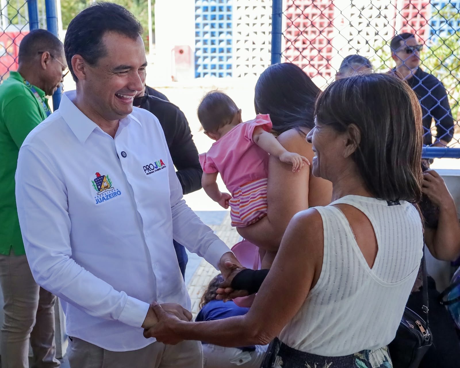 PROJUA na habitação: Um novo teto, uma nova história. Prefeito Andrei assina contratos e realiza o sonho da casa própria de juazeirenses com o Residencial Santo Expedito I