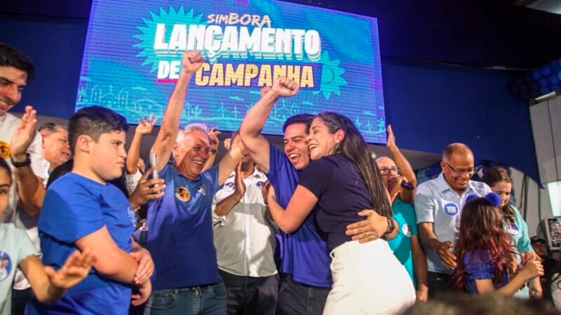 Iza Arruda, Túlio Arruda e Paulo Roberto comandam lançamento de campanha em clima de mobilização em Vitória