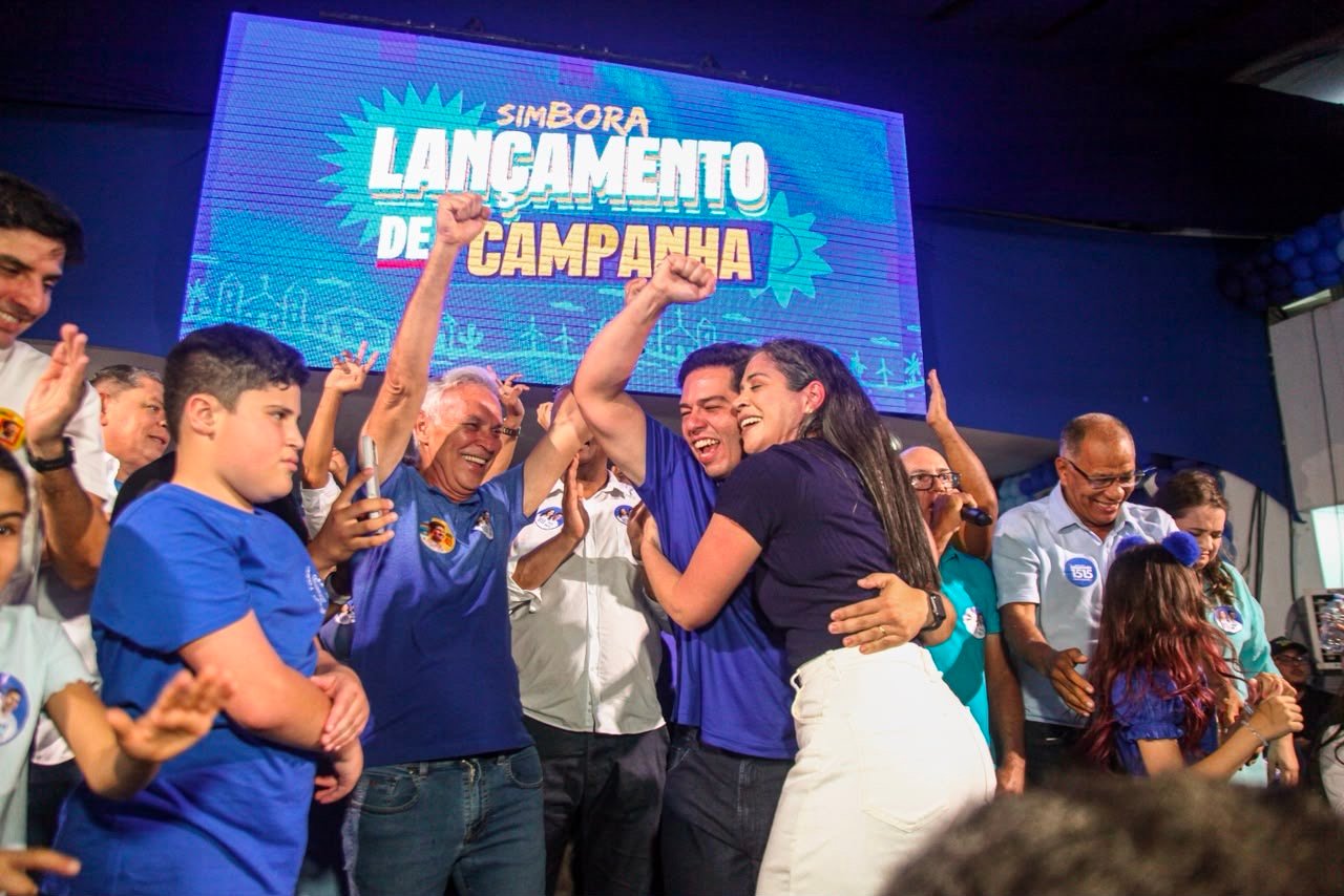 Iza Arruda, Túlio Arruda e Paulo Roberto comandam lançamento de campanha em clima de mobilização em Vitória