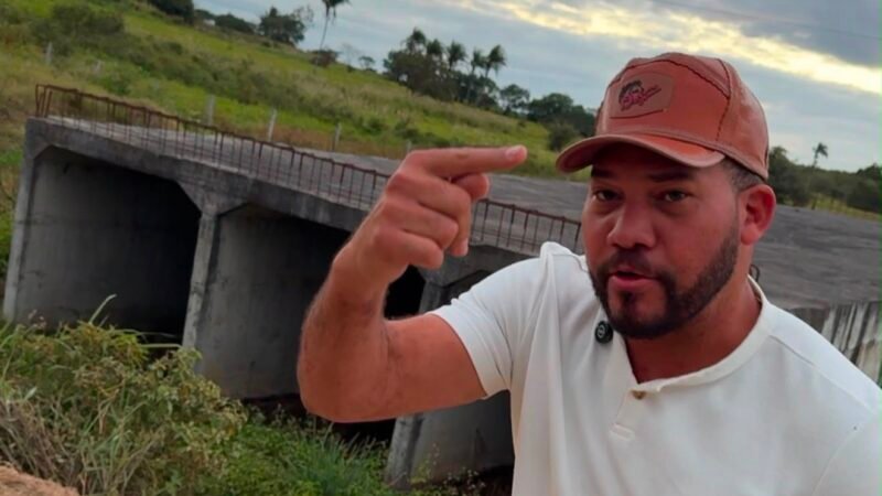 Deputado Abimael Santos fiscaliza obras abandonadas da PE-223 entre Bom Conselho e Saloá