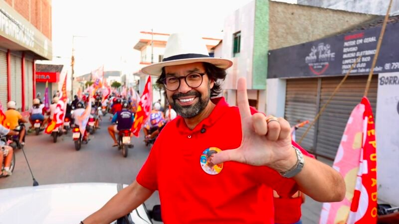 Diogo Moraes inicia campanha com forte mobilização em São Bento do Una e Santa Cruz do Capibaribe