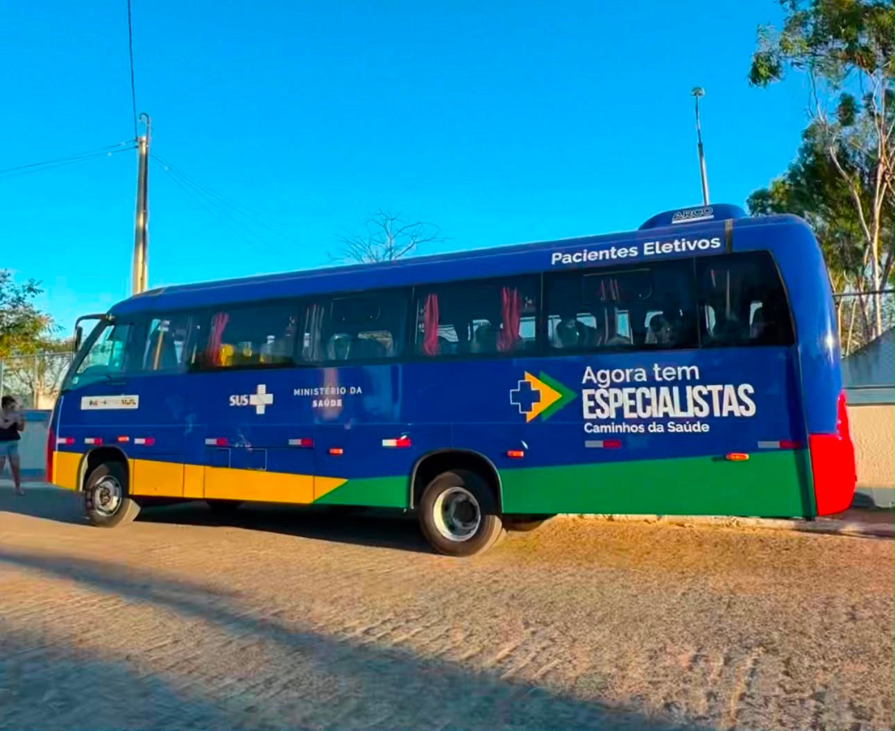 Novo ônibus do TFD amplia conforto no transporte de pacientes de Ouricuri