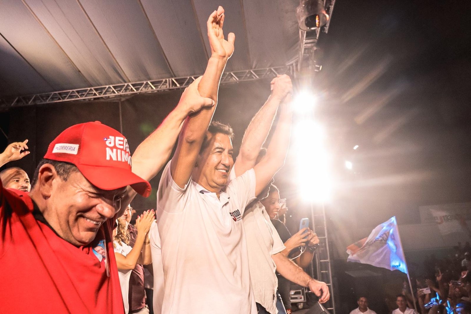 Campanha de Juvenilson Passos começa com grande mobilização popular em Sento Sé