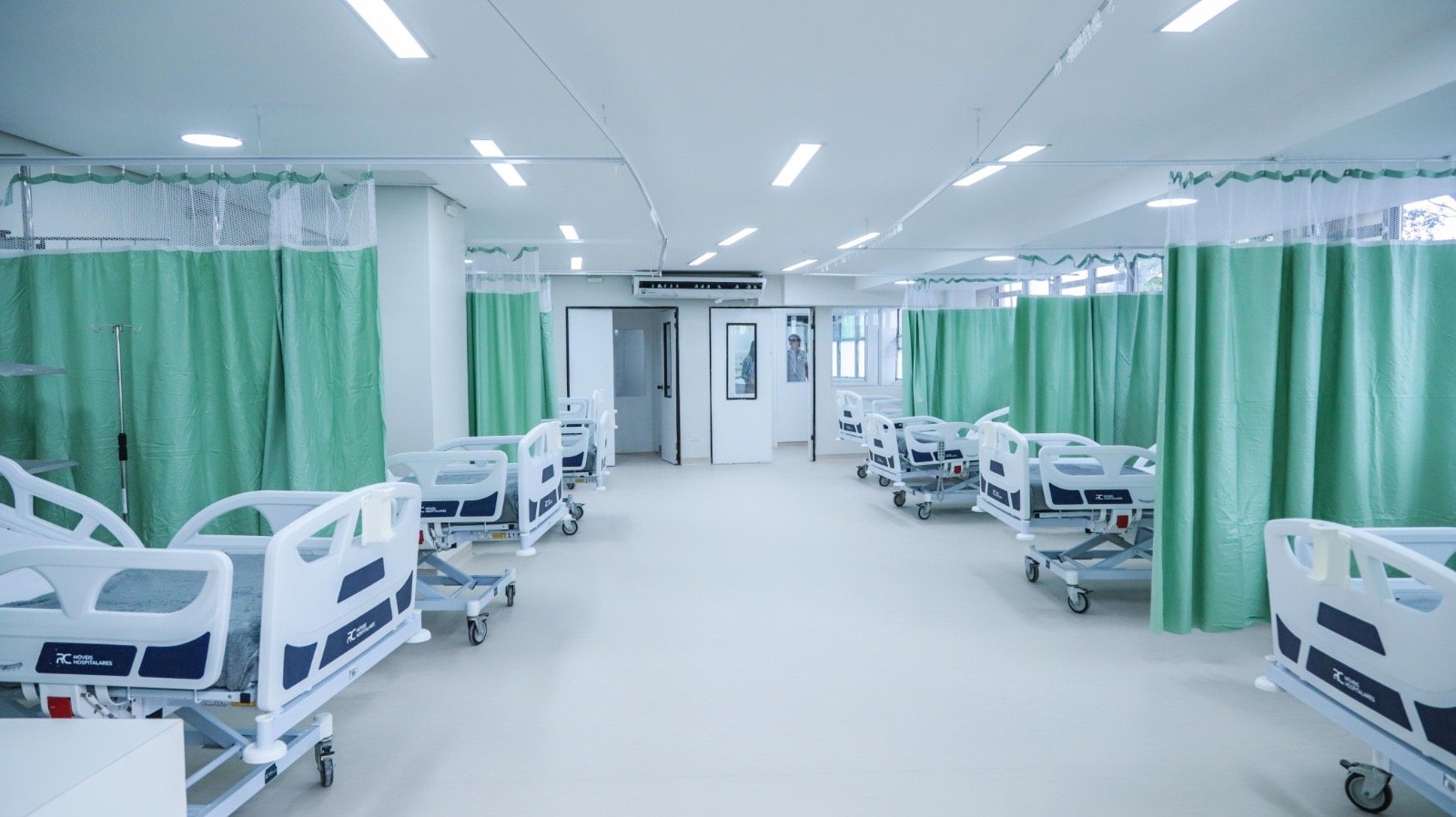 Governo de Pernambuco entrega requalificação da UTI Geral e da cozinha do Hospital Agamenon Magalhães, no Recife 