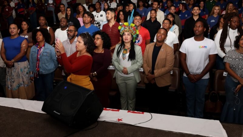 Juventude baiana discute participação social e políticas públicas em ato na Alba