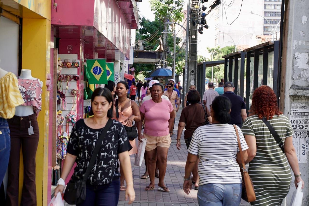 Pernambuco lidera crescimento do comércio no Brasil no primeiro semestre de 2026, aponta IBGE