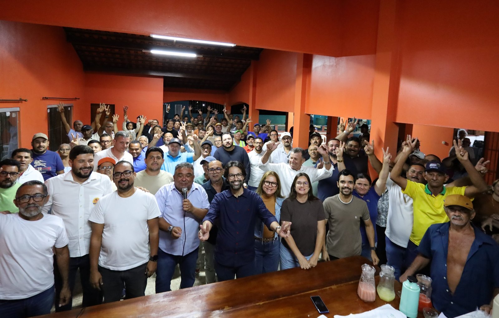 Diogo Moraes participa de roda de diálogo com lideranças políticas de Vertentes