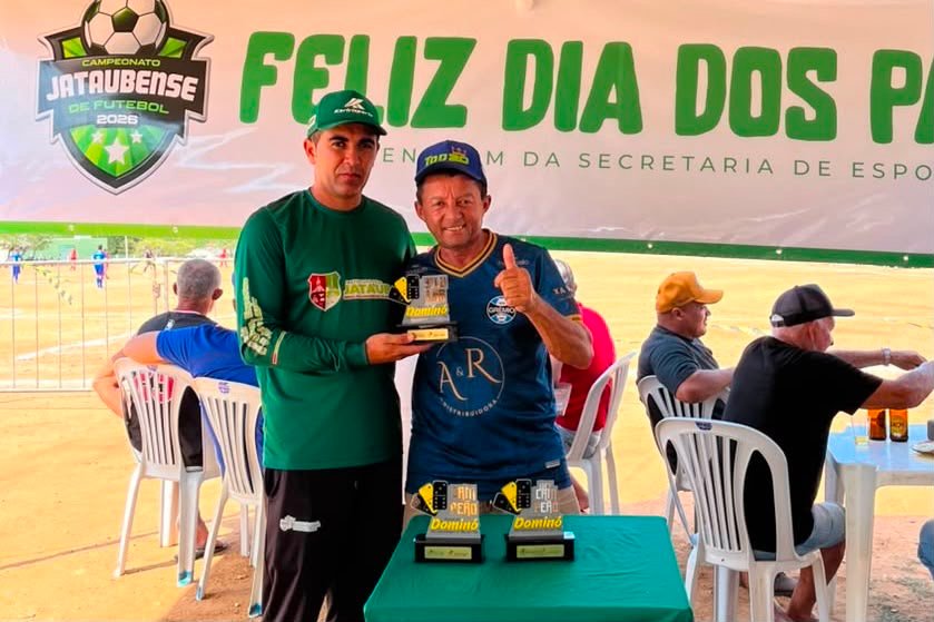 Prefeitura de Jataúba realizou torneio de dominó em comemoração do Dia dos Pais