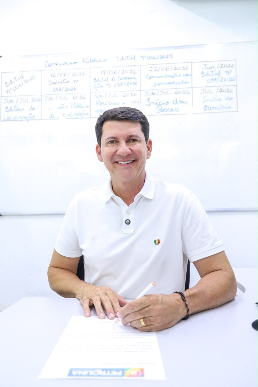Prefeito Simão anuncia convocação de 170 profissionais do cadastro de reserva do concurso da educação