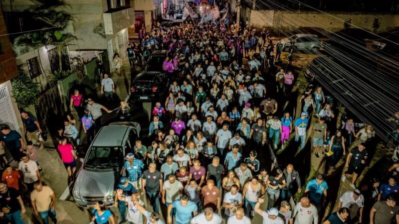 Time Raquel e Rodrigo: grande caminhada reúne multidão em apoio a Anderson Luiz e Fernando Monteiro