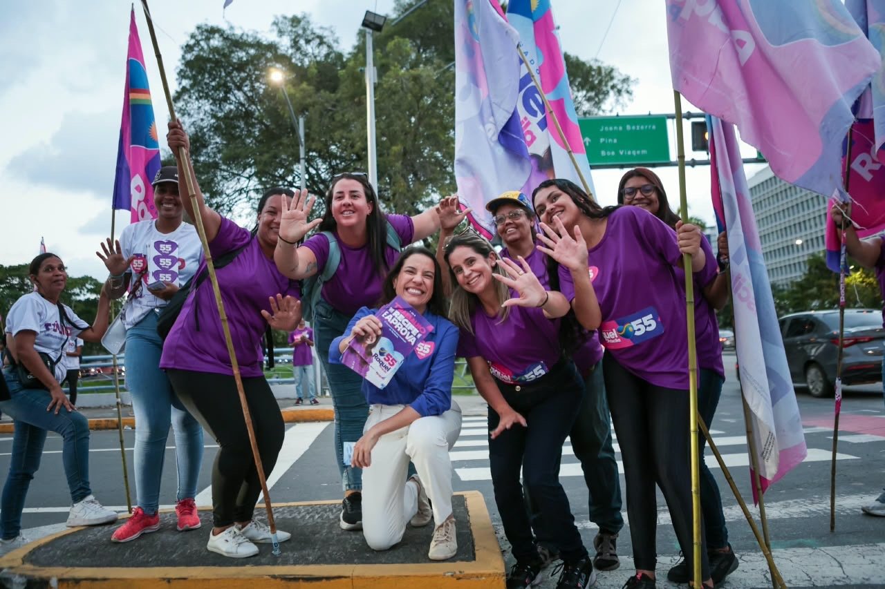 Raquel realiza panfletaço no Recife e destaca investimentos na saúde