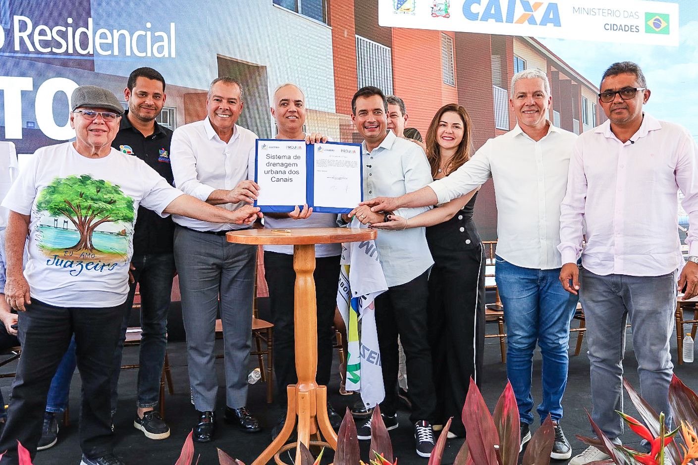 PROJUA na Habitação e na Infraestrutura: Andrei Gonçalves entrega Residencial Santo Expedito I e transforma o sonho da casa própria em realidade para famílias 156 famílias juazeirenses