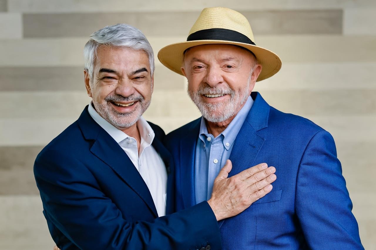Humberto grava com Lula e defende ampliação da bancada lulista para barrar a extrema direita