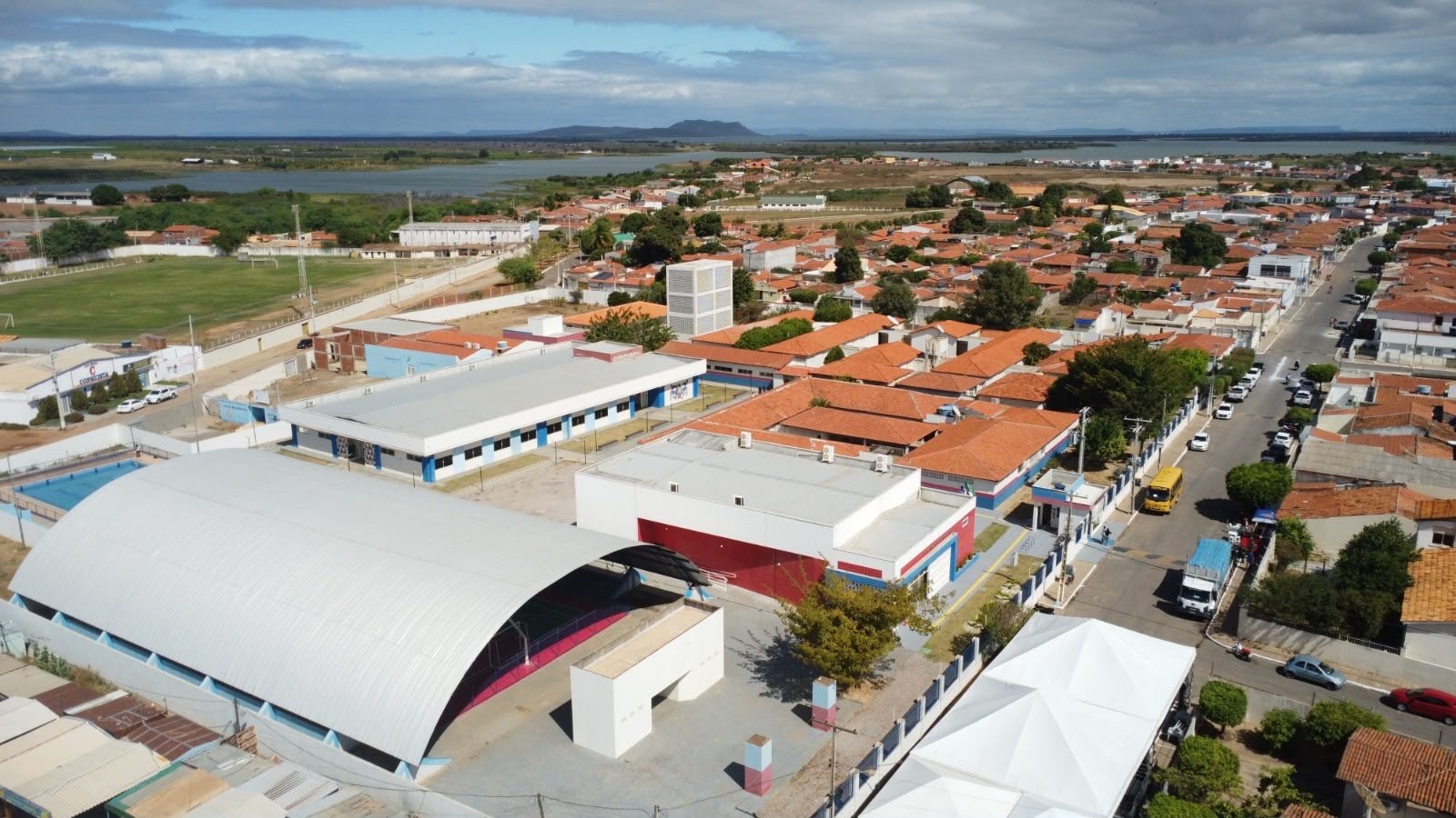 Oito dias sem aula: estudantes da rede estadual em Casa Nova, aguardam solução para falta de energia