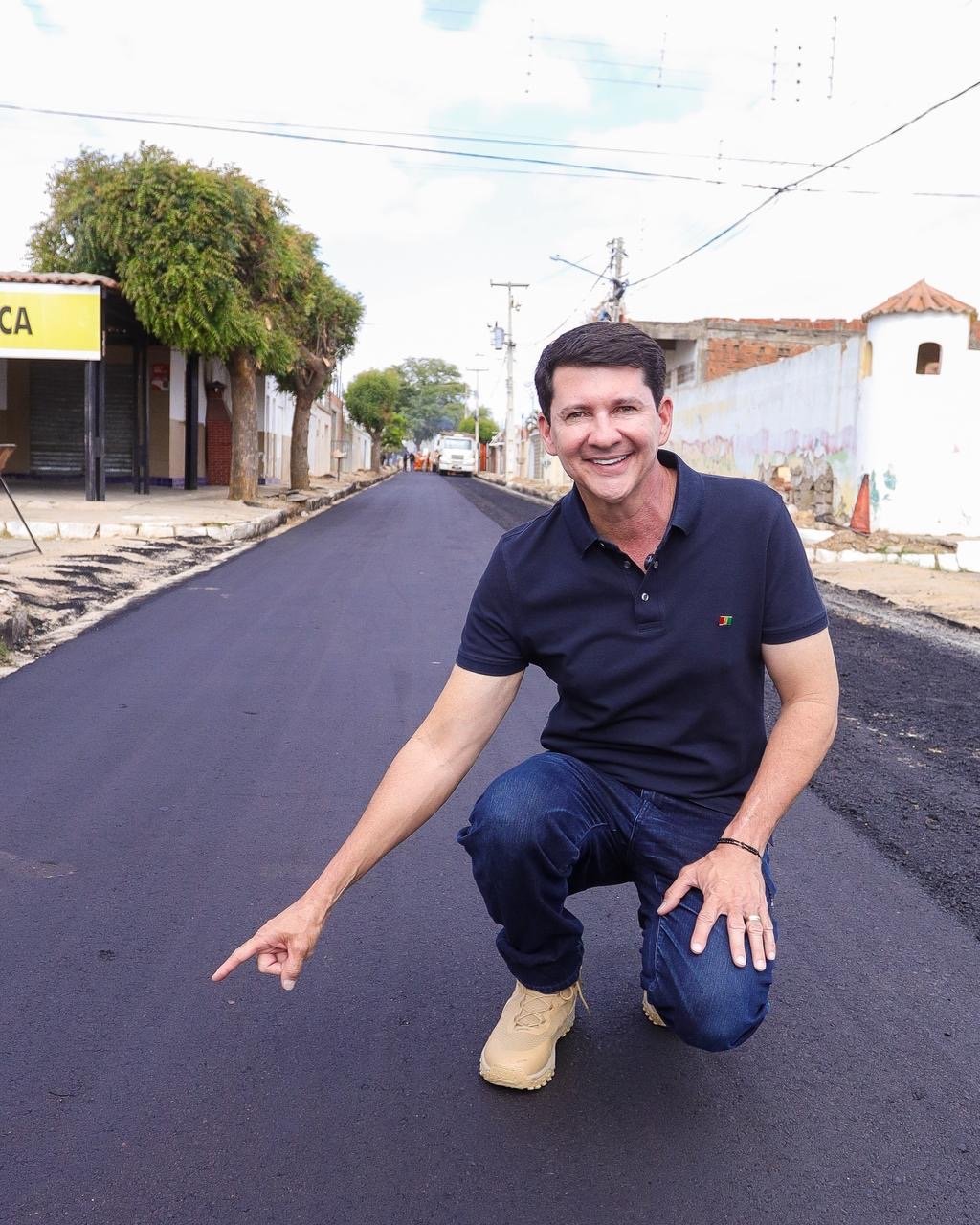 Simão Durando anuncia recapeamento de mais ruas em nove bairros de Petrolina
