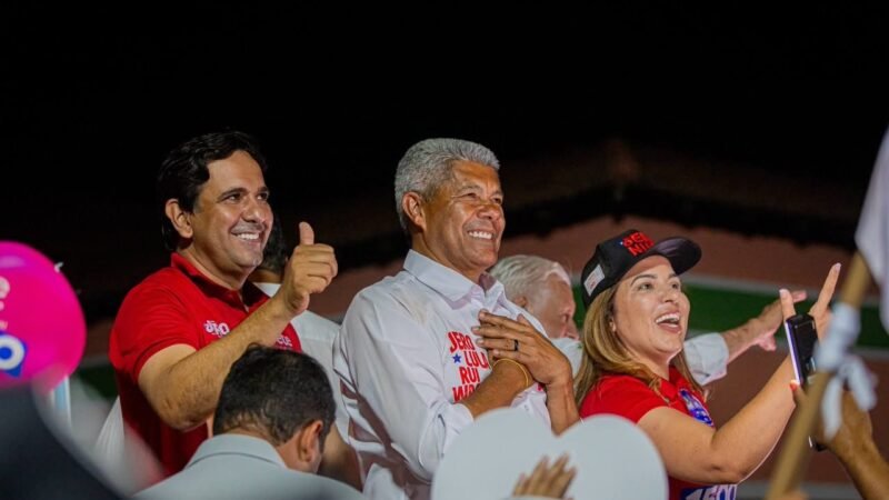Prefeito que abandonou ACM Neto pede votos para Jerônimo e destaca obras em Santa Maria da Vitória: “Estou ao lado de quem trabalha”