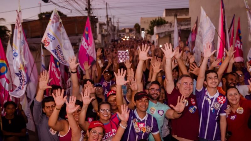 Arcoverde: Zeca arrasta multidão em caminhada no bairro do Sucupira em apoio a Marcelo e Gustavo Gouveia
