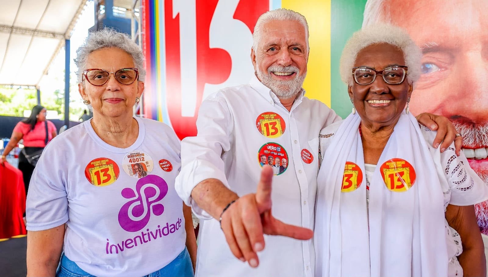 Wagner alerta para riscos à democracia no Brasil e convoca população 60+ a votar nas Eleições 2026Em encontro com pessoas idosas, senador destacou a experiência de quem viveu a ditadura e o papel dos mais velhos na defesa da democracia neste processo eleitoral