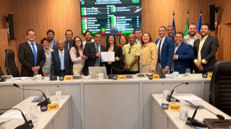 Tallyta Bione recebe moção de Aplausos na Câmara de Vereadores de Salgueiro