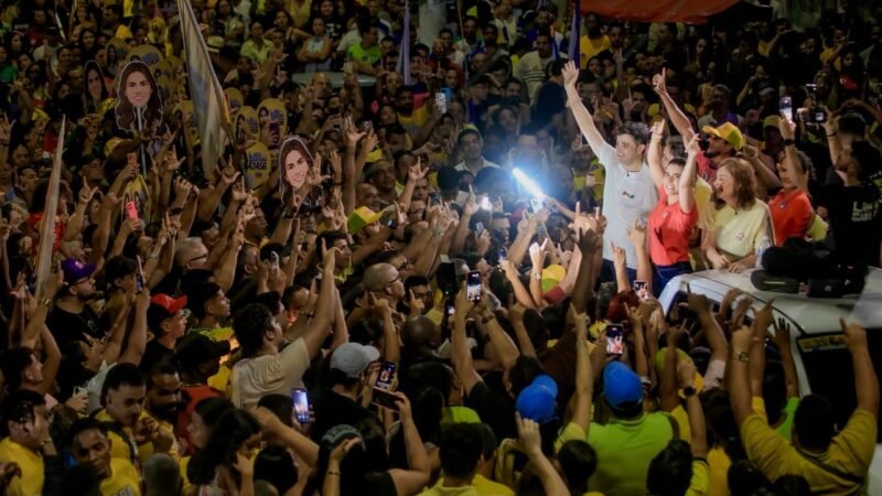 Carlos Santana e Lara mostram força política em grande caminhada em Nossa Senhora do Ó
