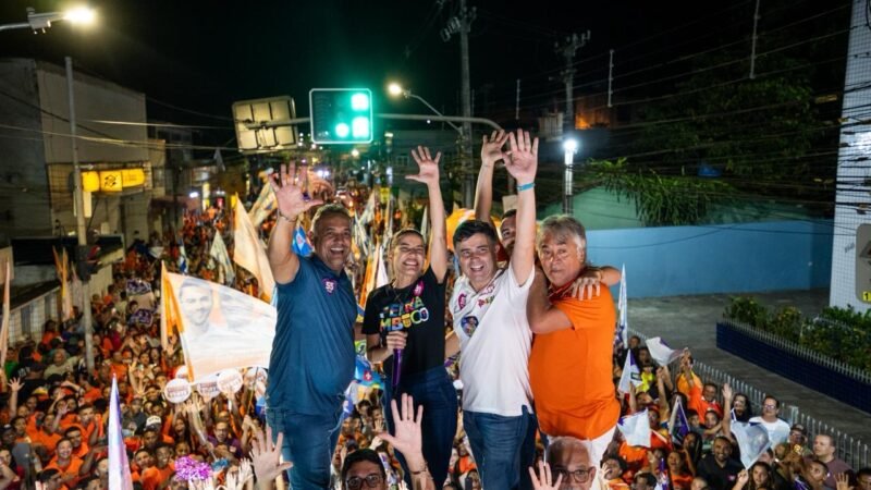 Caminhada reúne Eduardo da Fonte, Raquel Lyra e o prefeito de Moreno, Edmilson Cupertino, em grande mobilização
