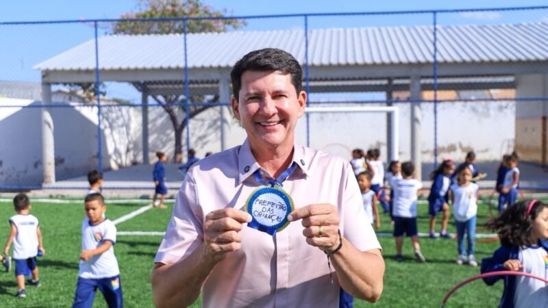 Simão Durando amplia espaços de esporte e educação com 23 areninhas nas escolas de Petrolina