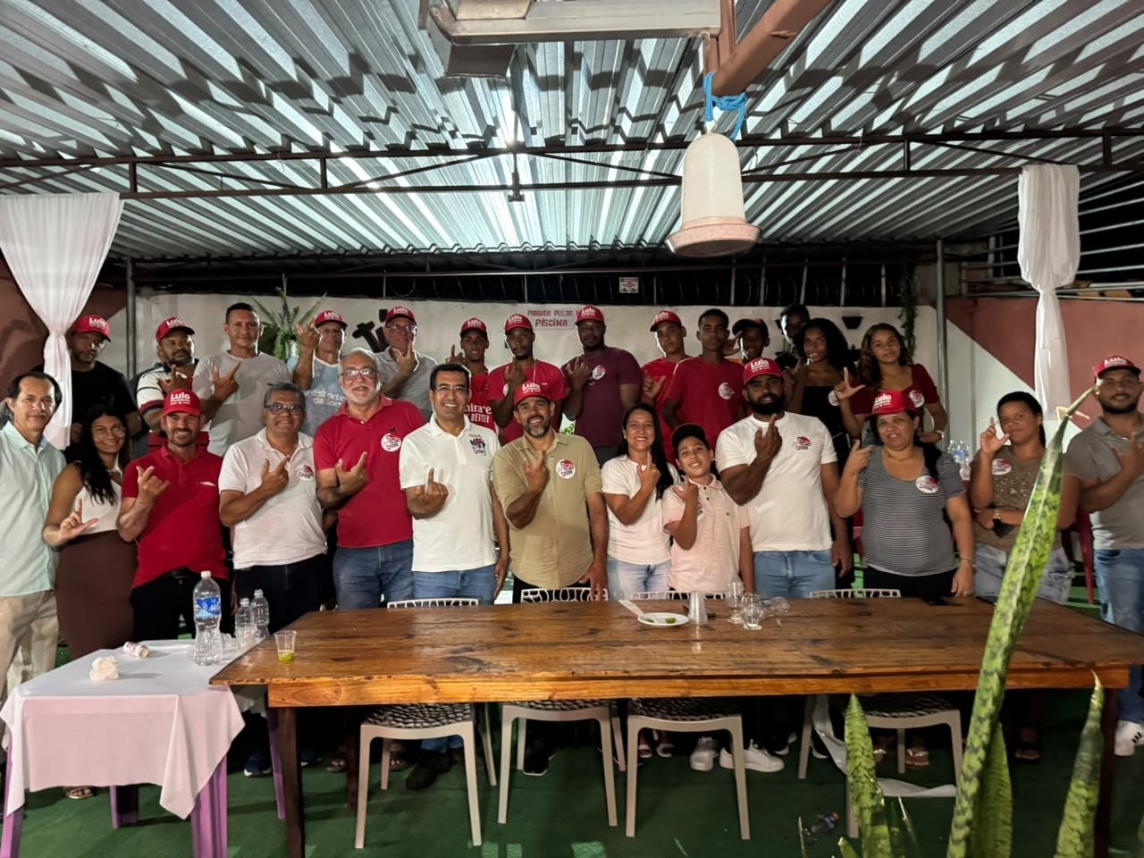O final de semana do candidato Juvenilson Passos foi marcado por grande mobilização e forte apoio popular em toda a região