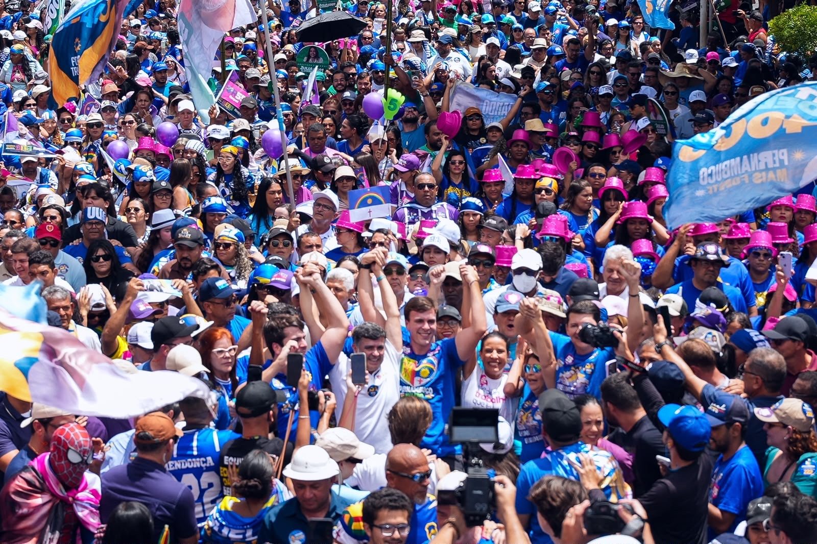 Petrolina é palco do maior evento de campanha de Raquel Lyra no Sertão de Pernambuco