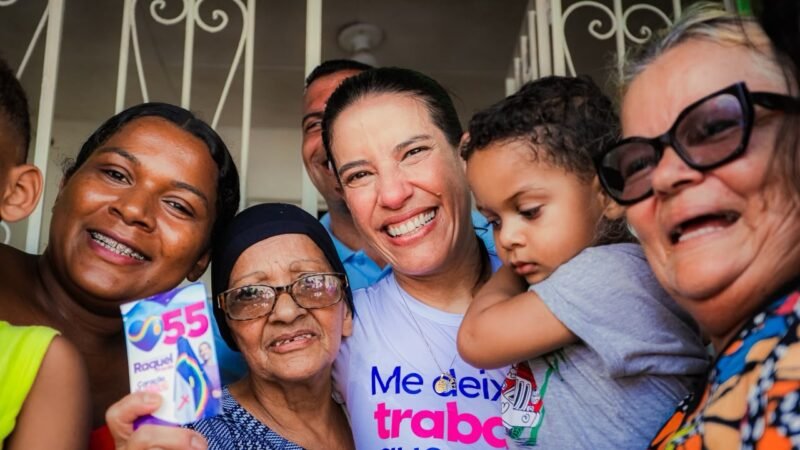 Em grande caminhada em Casa Amarela, Raquel recebe carinho da população e garante expansão do Hospital da Restauração