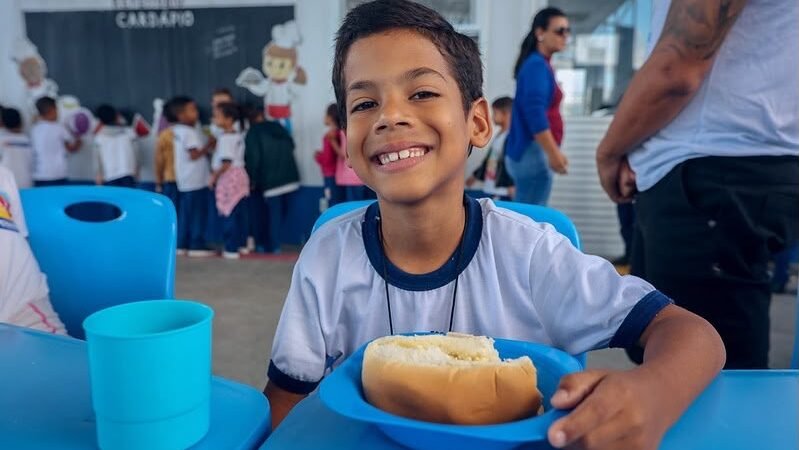 Muito além da merenda: Petrolina investe em alimentação escolar de qualidade e fortalece a produção regional