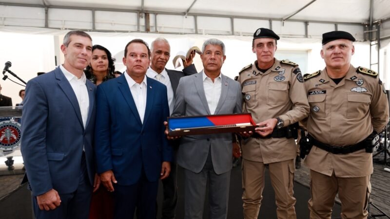 Segurança fortalecida: governador entrega 48 novas viaturas à Polícia Militar e amplia proteção às mulheres