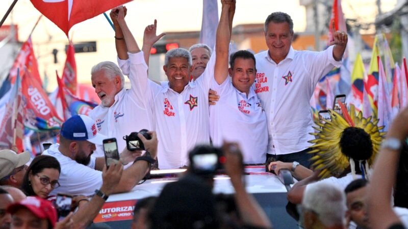 Andrei lidera multidão e mostra força de um projeto que transforma Juazeiro com Jerônimo, Wagner e Rui