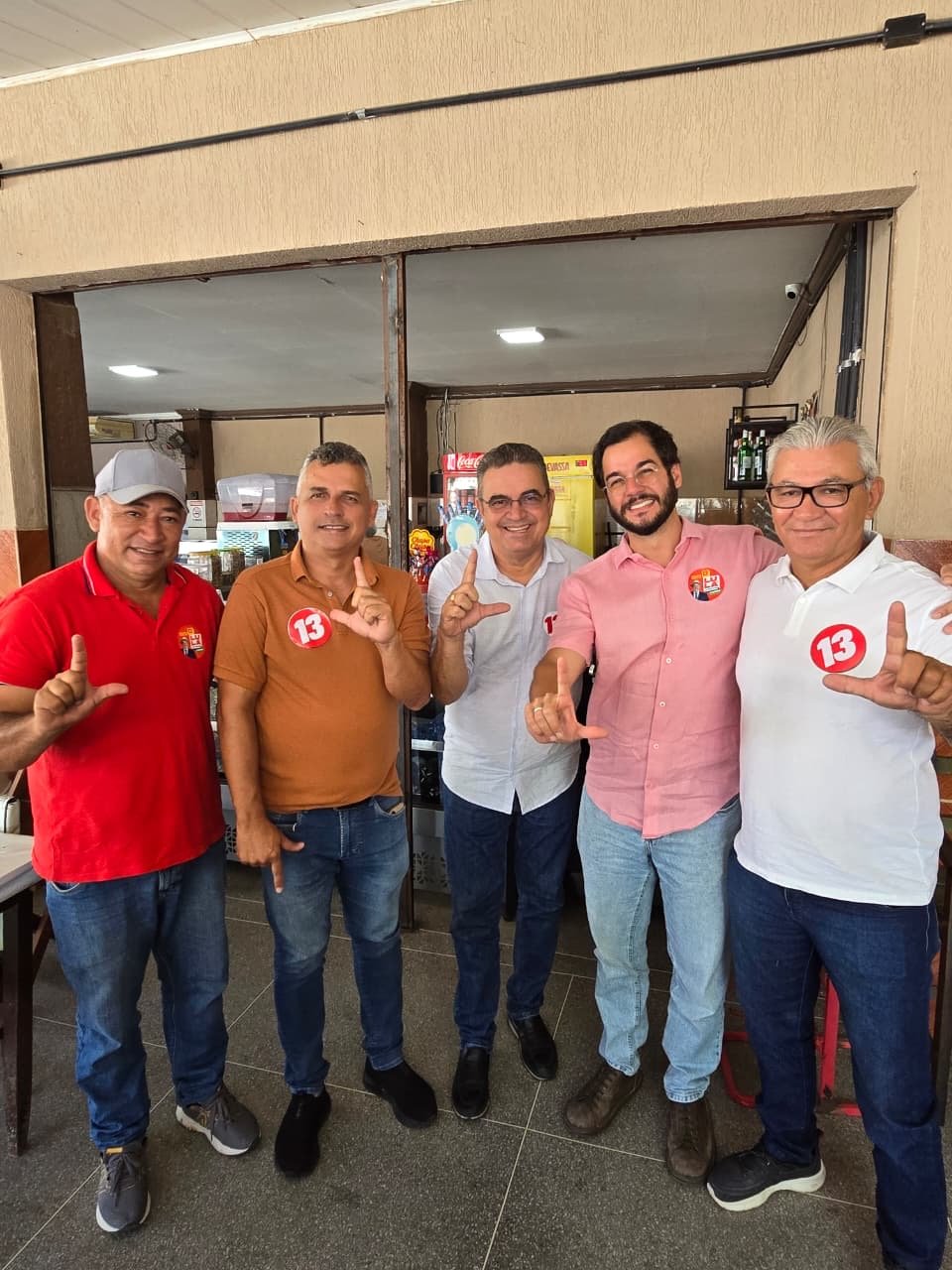 Na reta final da campanha, Múcio Angelim recebe Túlio Gadêlha, prefeitos e lideranças políticas do Sertão