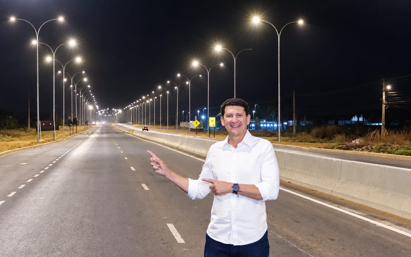 Com mais de R$ 12 milhões investidos, Simão Durando entrega iluminação em LED da BR-407