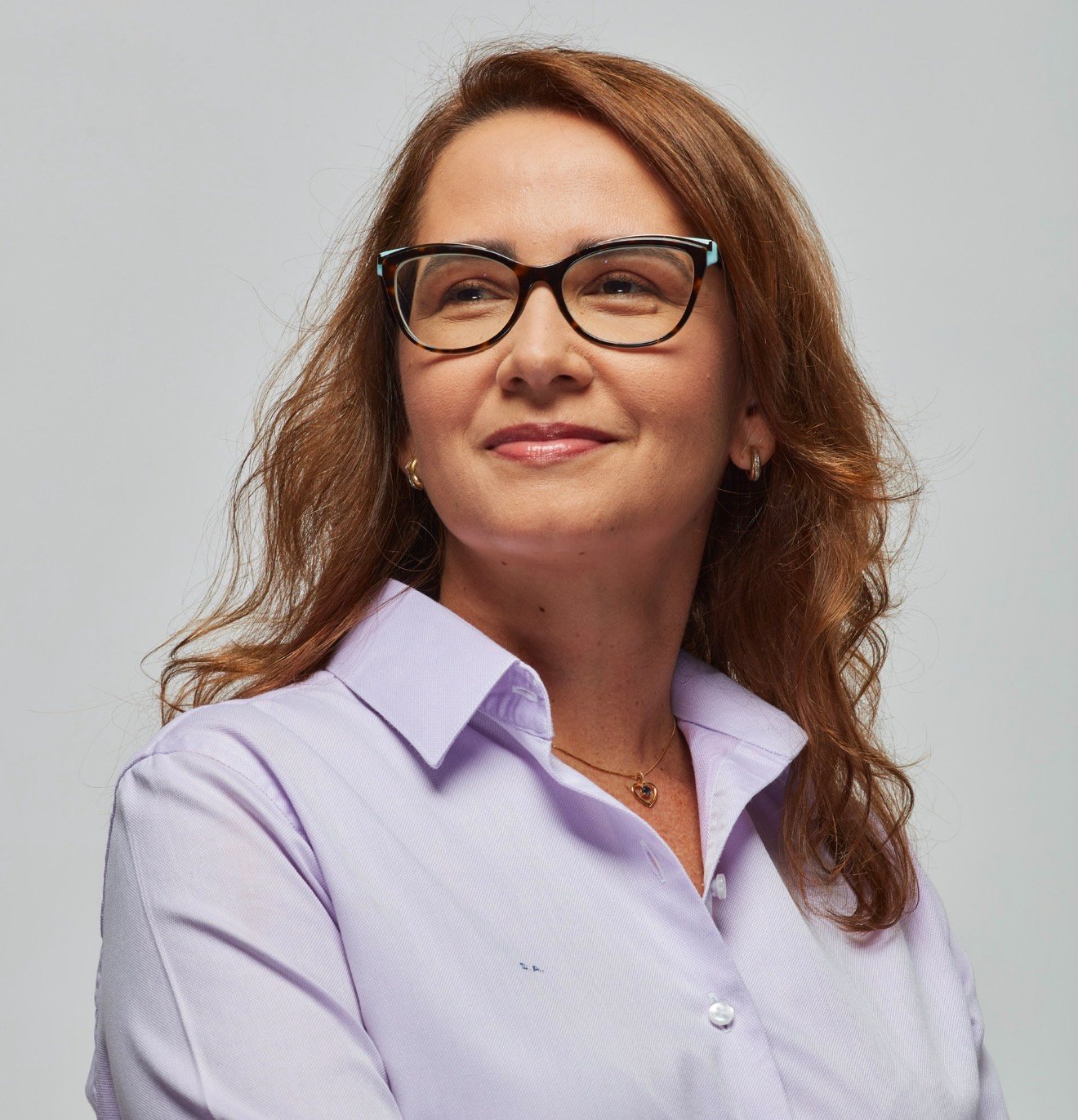 Débora amplia votação e renova mandato para a Alepe
