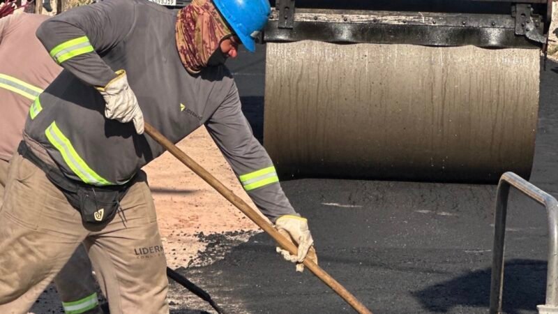 Xexéu: Pavimentação asfáltica avança no distrito de Campos Frios