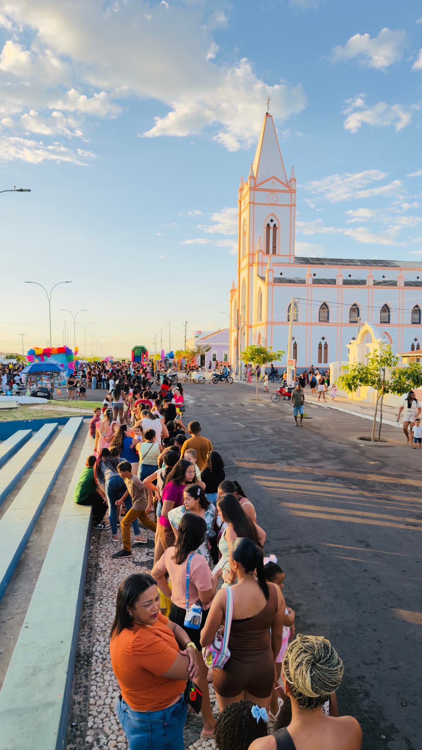 Calby Carvalho promove a maior festa do Dia das Crianças de Belém do São Francisco e resgata tradições do município