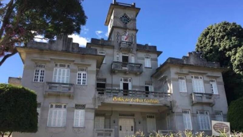 TCE-PE reconhece superfaturamento de R$ 7 milhões na iluminação pública de Garanhuns e determina devolução