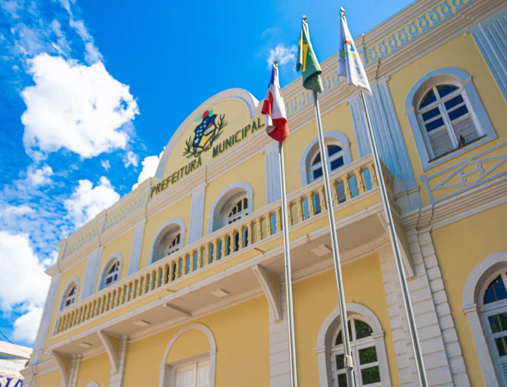 A Prefeitura de Juazeiro contratou o Instituto AOCP para organizar o concurso público municipal, com provas previstas para 2027