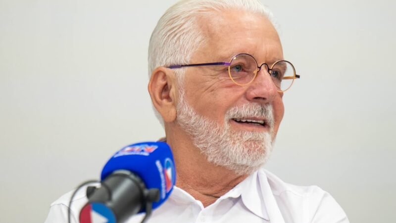 ​Wagner defende reeleição de Lula e o classifica como “o mais preparado para plantar e colher prosperidade”​Na rádio Sociedade, senador projetou desafios do próximo Senado e celebrou o avanço do empreendedorismo e da agricultura familiar na Bahia
