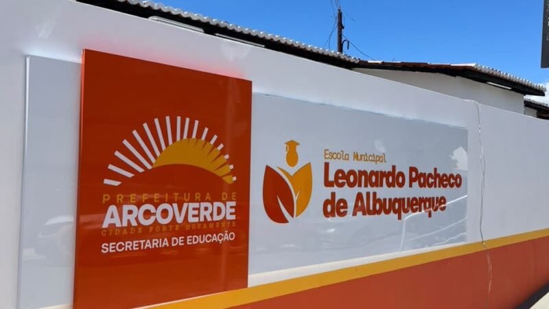Zeca retoma agenda de inaugurações com entrega de escola em Arcoverde